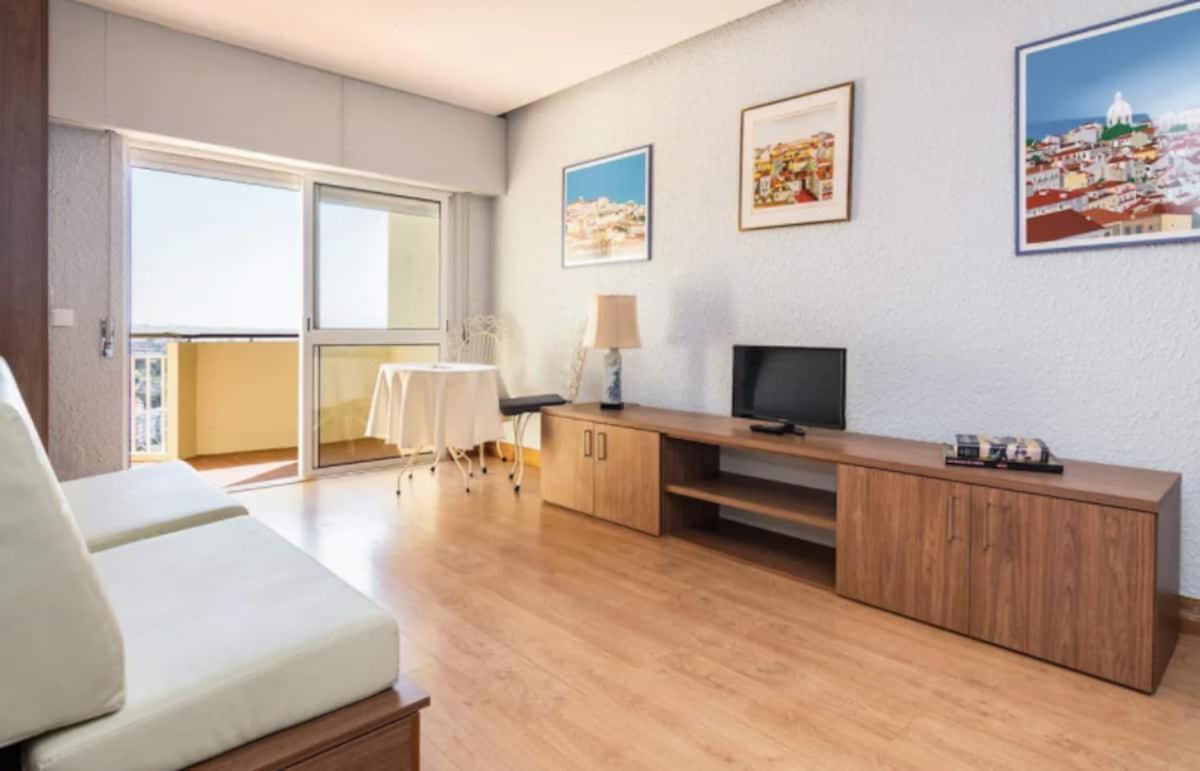 Wonderful Studio In Cascais With Sea View Ngoại thất bức ảnh